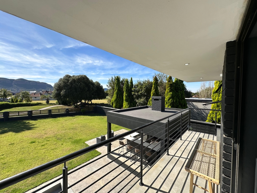 4 Bedroom Property for Sale in The Islands Estates North West